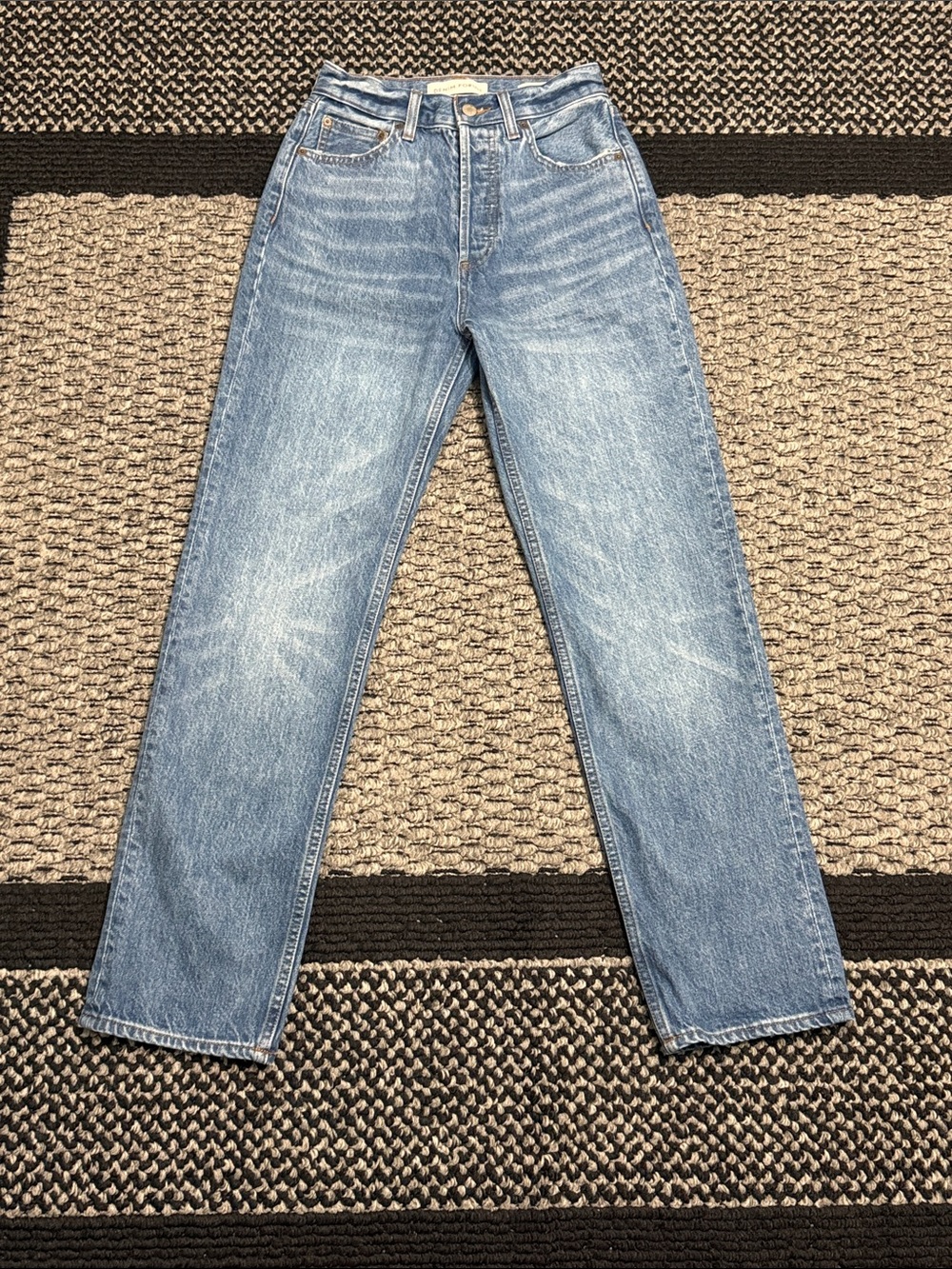 Denim Forum The '90s Joni Hi-Rise Loose Jeans 24 100% Cotton Aritzia